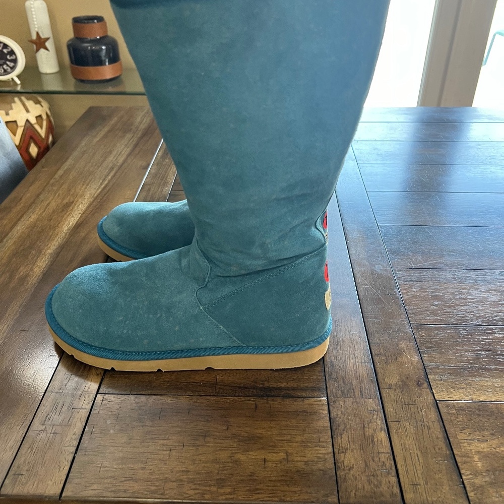 New with Tags Ugg classic Boots size 10